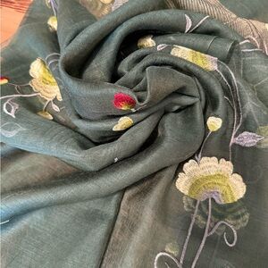 Elegant Green Silk Blend Floral Embroidered Scarf, New Without Tags NWOT!